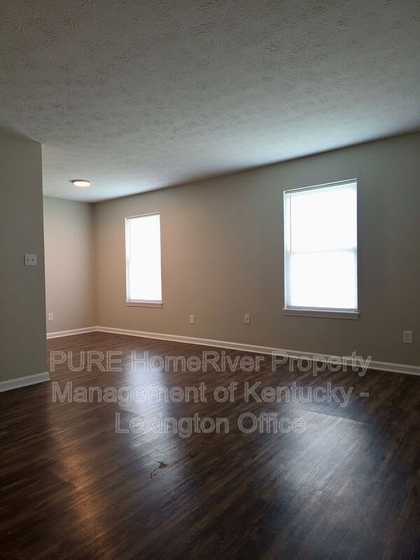 3793 Camelot Drive – photo 4