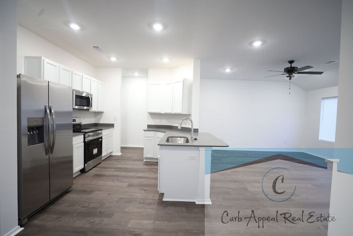 4725 Copley Drive – photo 3