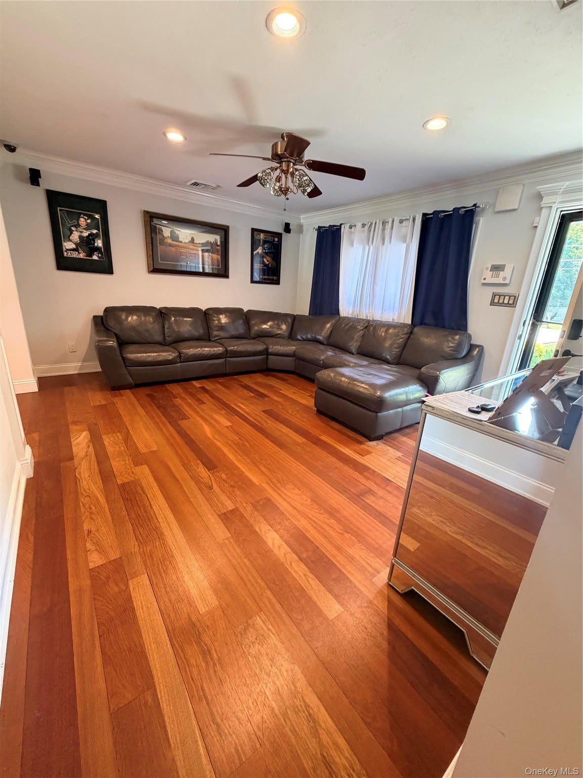364 Lockwood Drive – photo 2