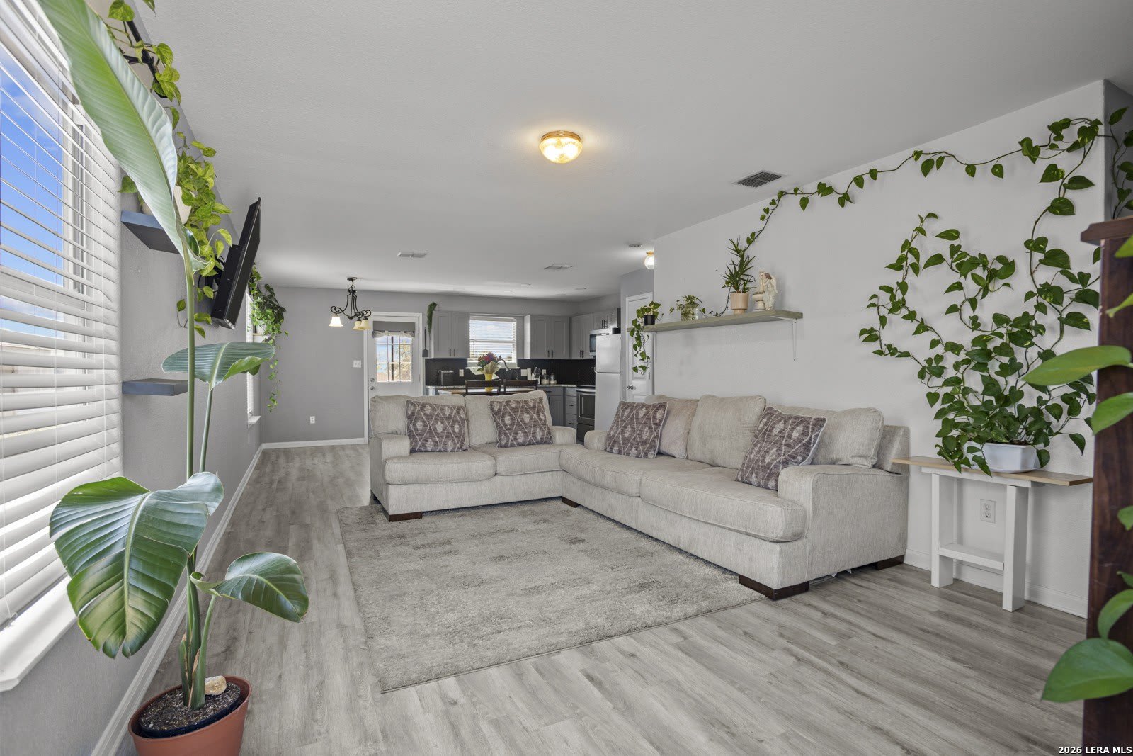 5923 Fox Cyn – photo 4