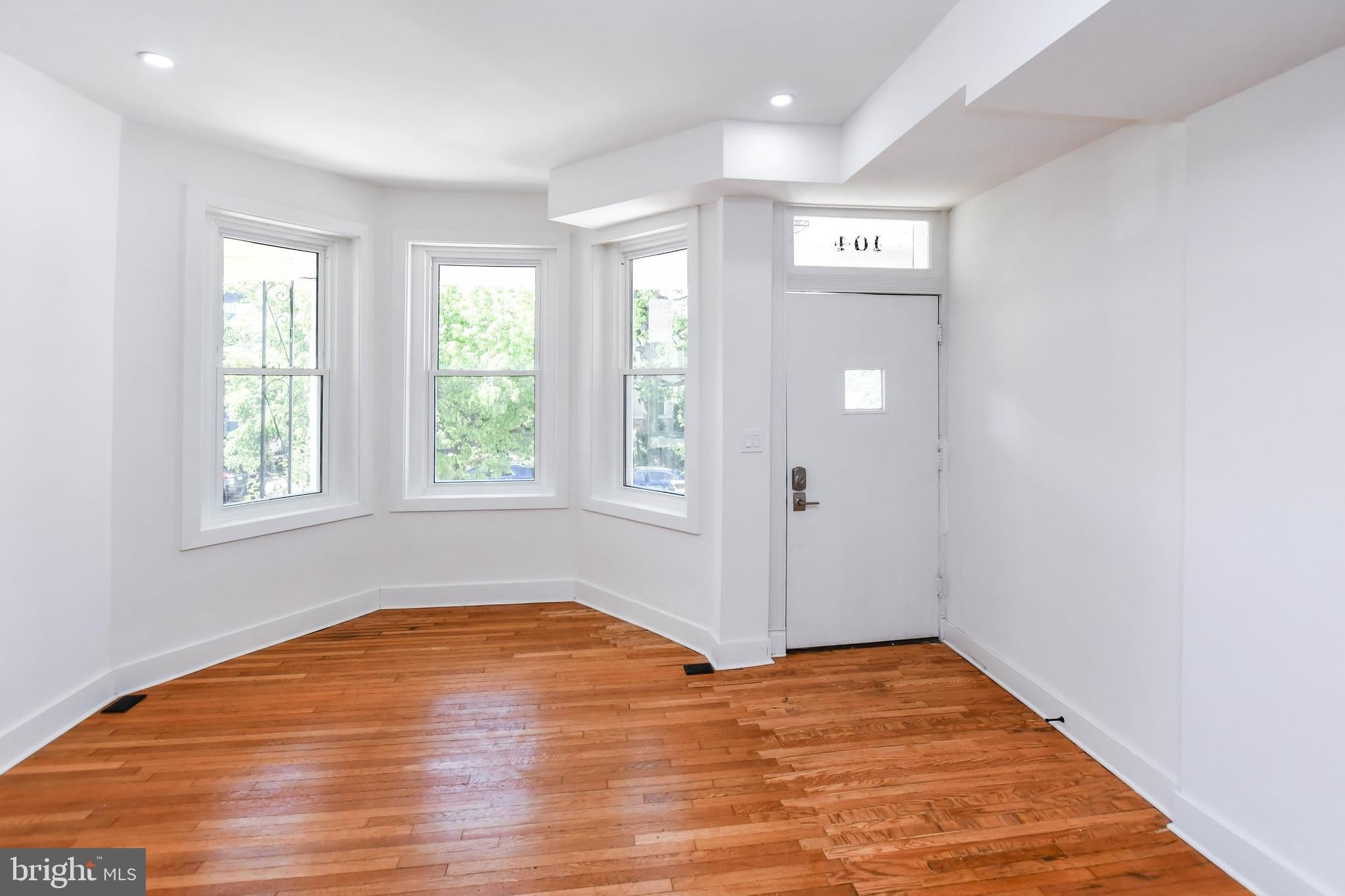 104 R ST #A NE – photo 3