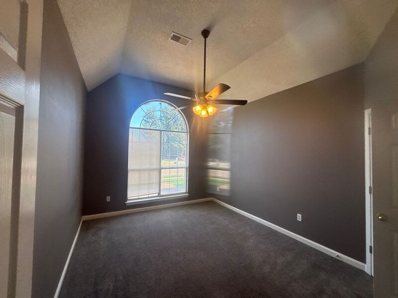 1481 Estacada Way – photo 5
