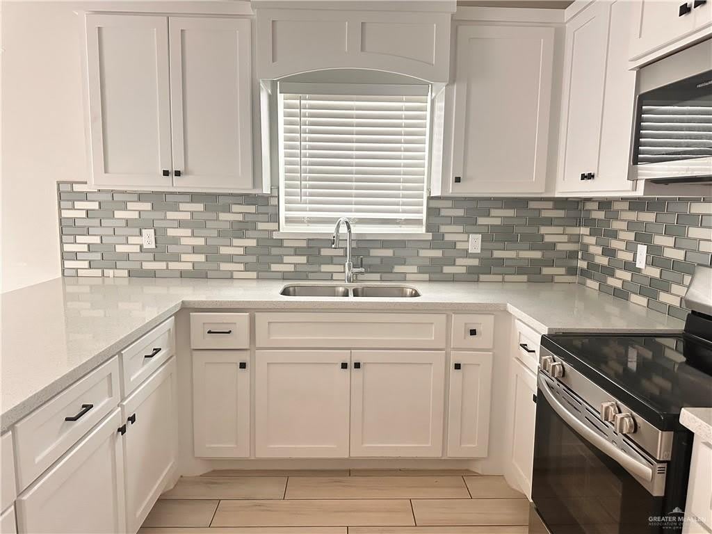1019 N Clarence Avenue – photo 4