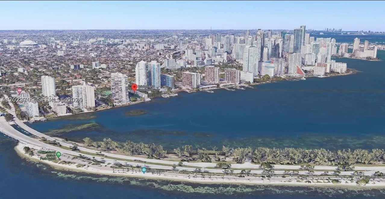 2201 Brickell Ave – photo 2
