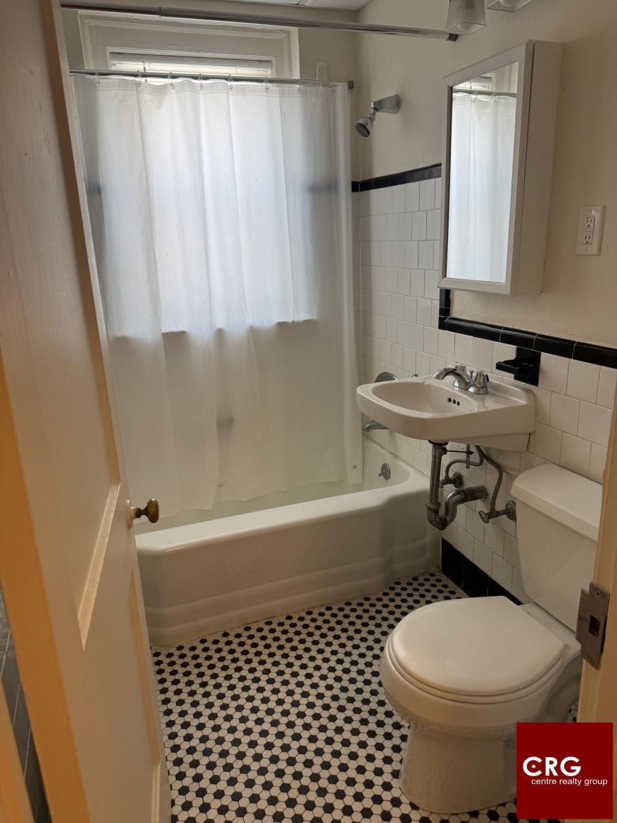 73 CENTRAL St. – photo 3