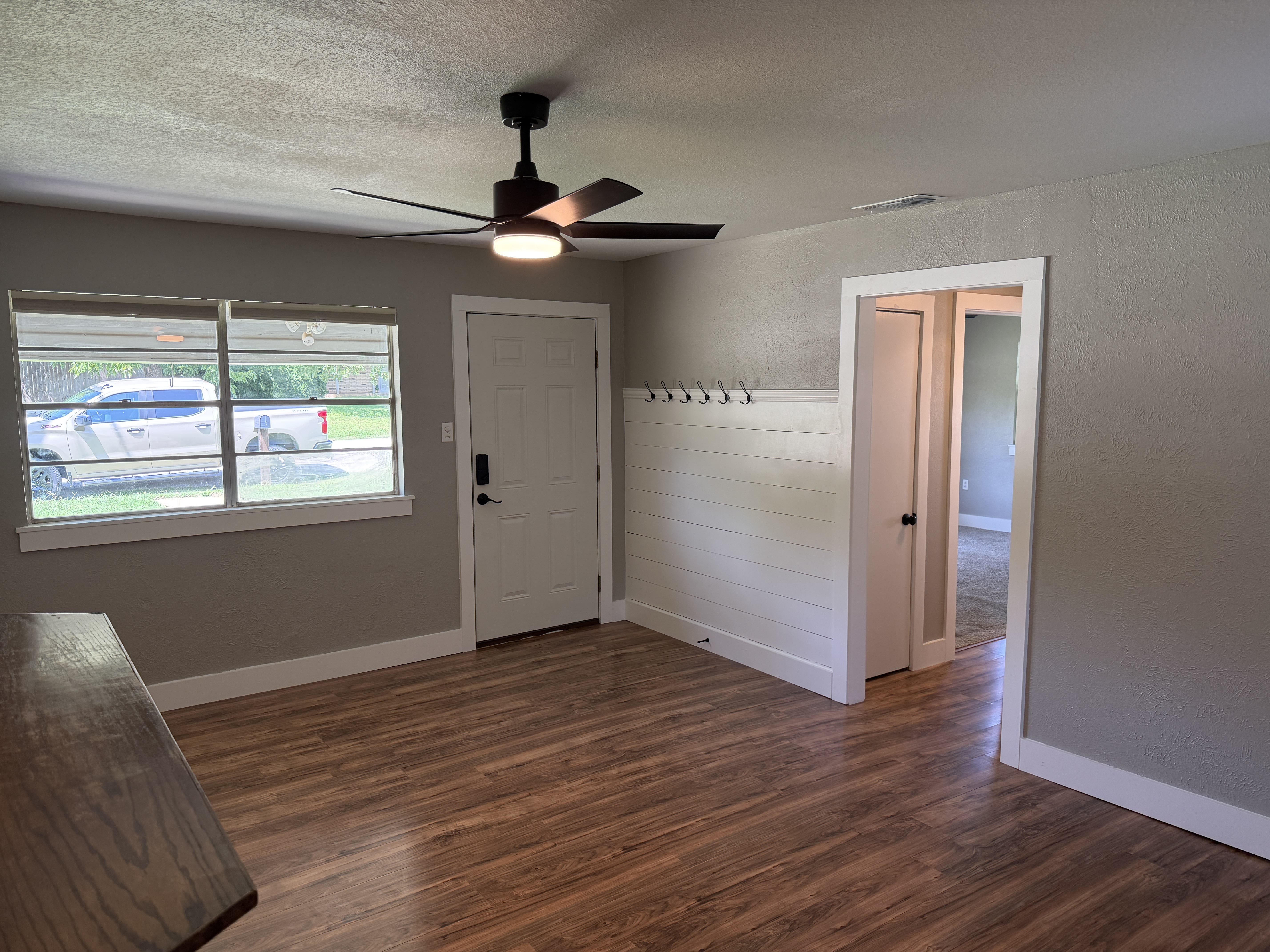 685 South 1st Avenue – photo 2