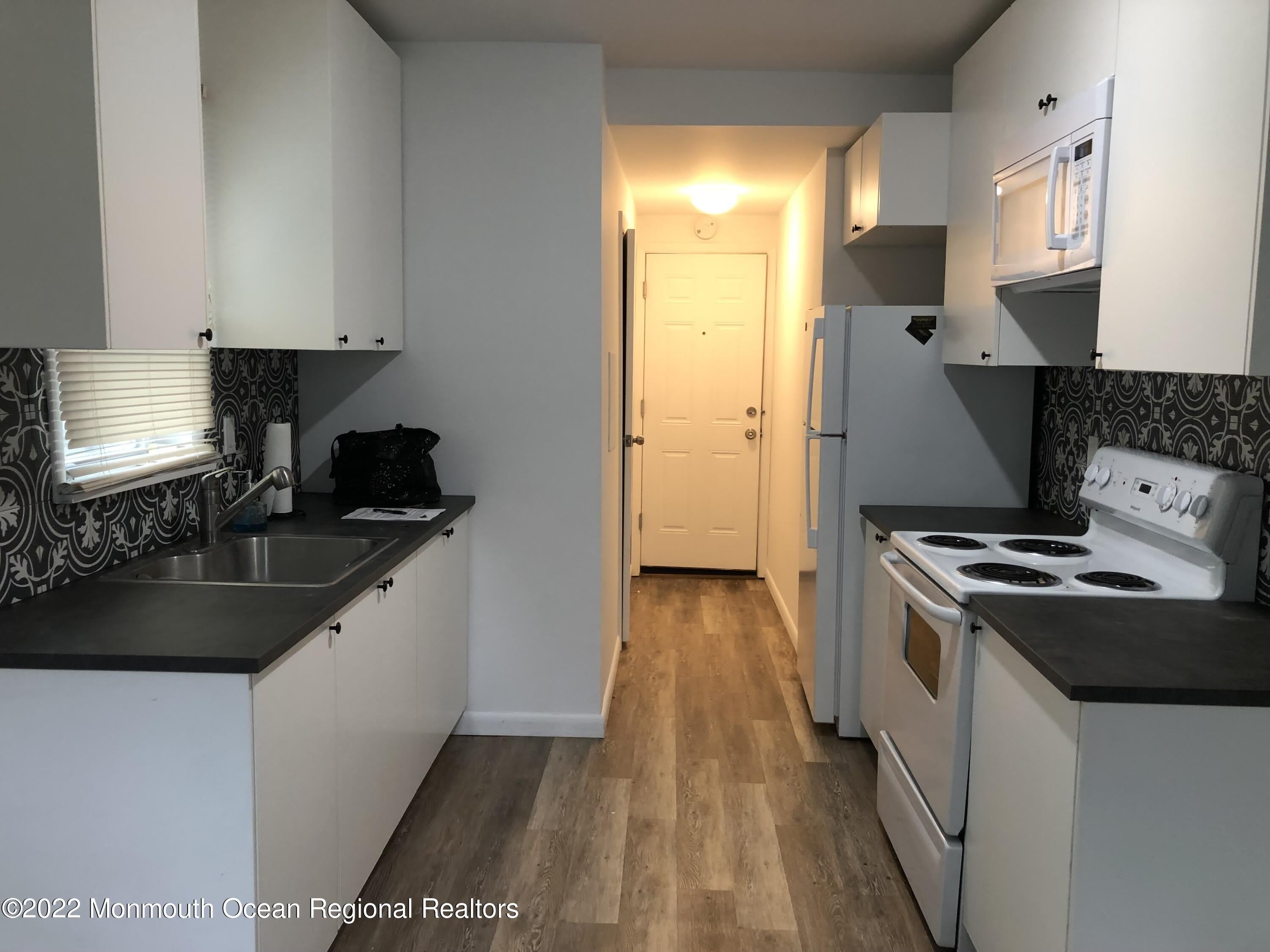 154 Vansant Avenue – photo 4