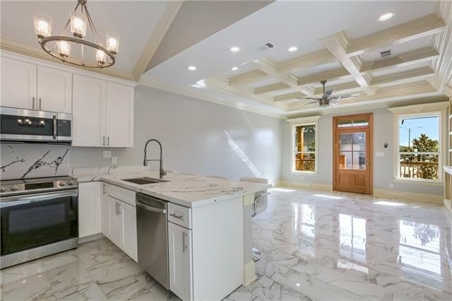 2932 EAGLE Street – photo 5