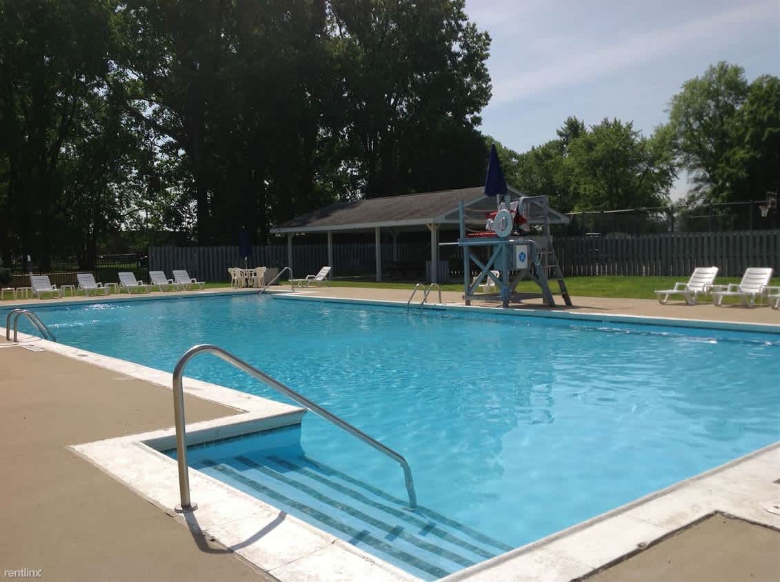 39023 Edwards Court – photo 5