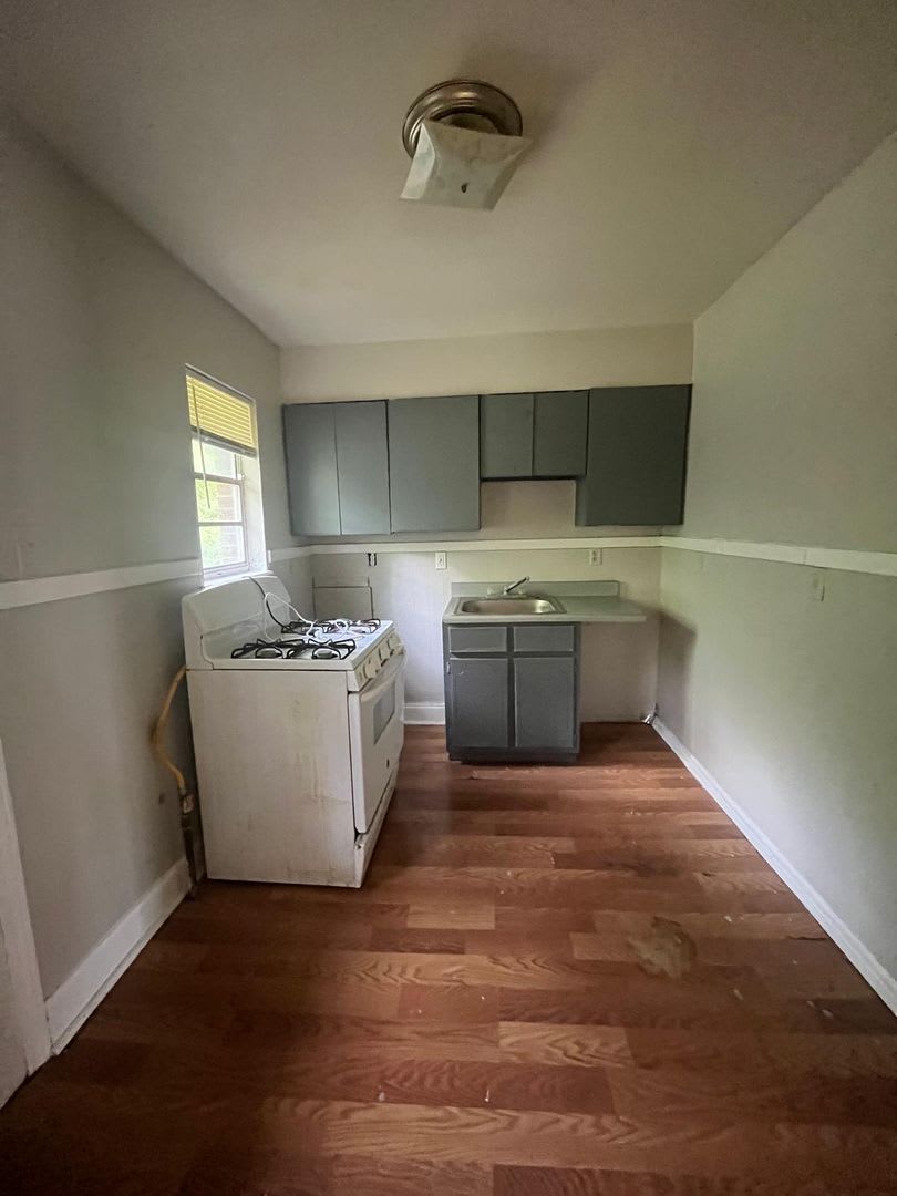 2225 Riley Ave – photo 5