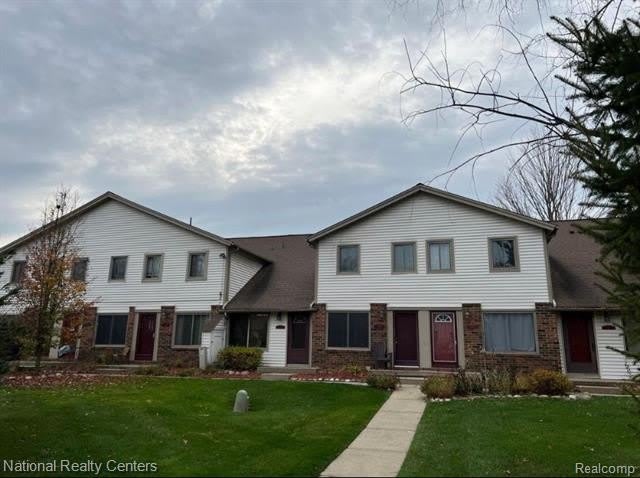 7210 BLUEWATER Drive – photo 1