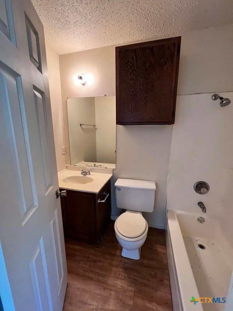 450 Burleson Street – photo 4