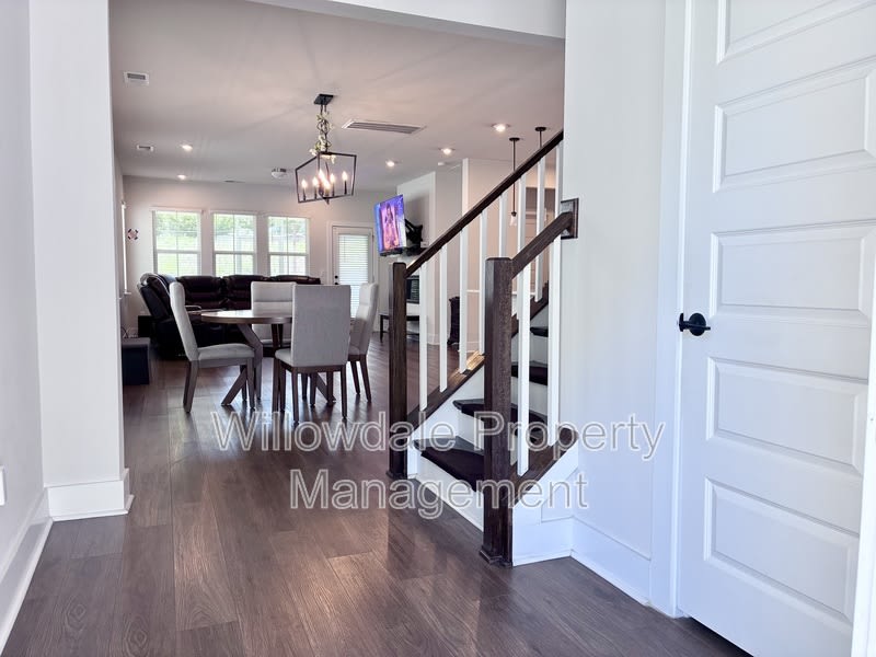 2033 Florine Dr – photo 4