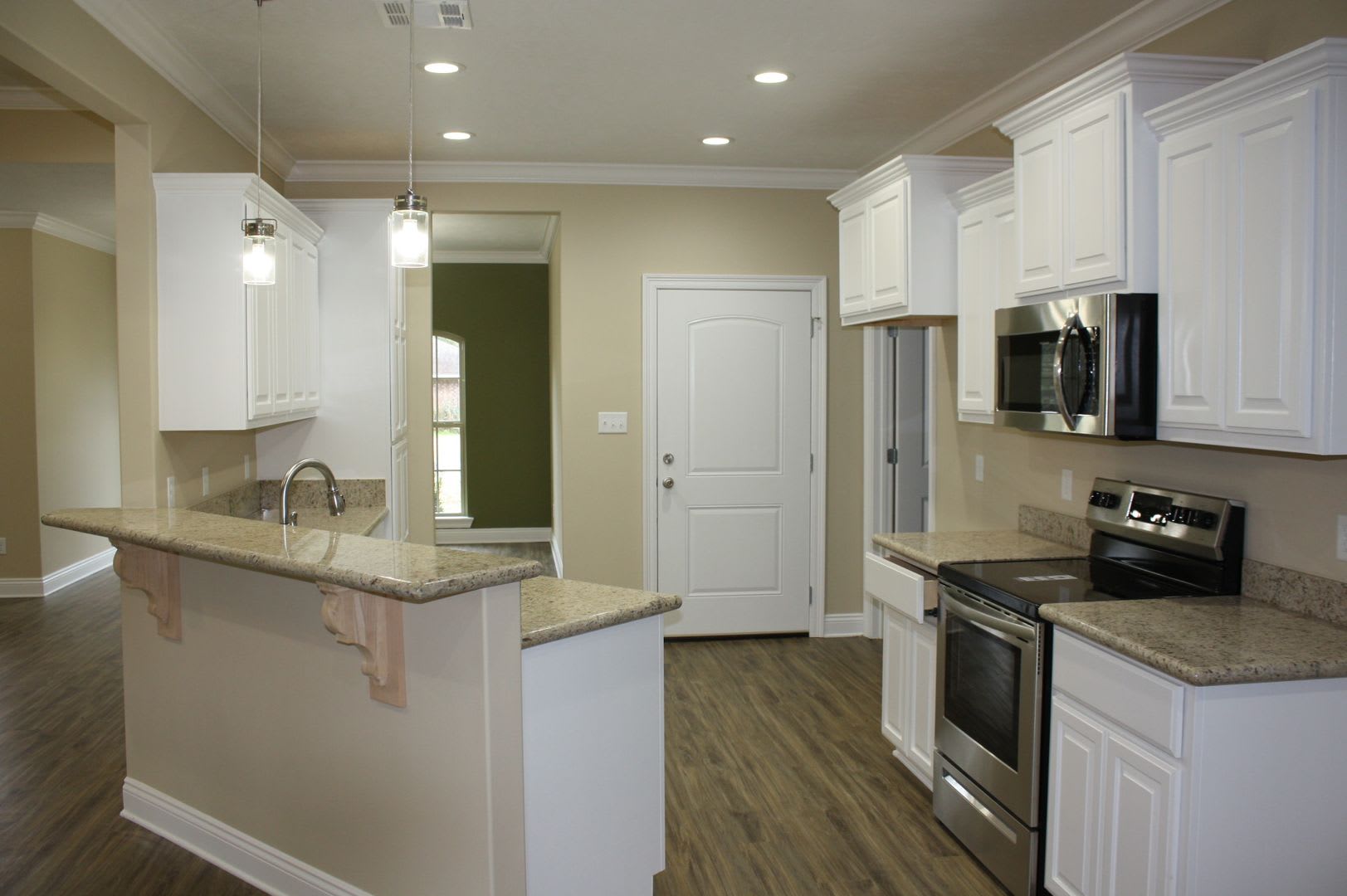 217 Gano Street – photo 4