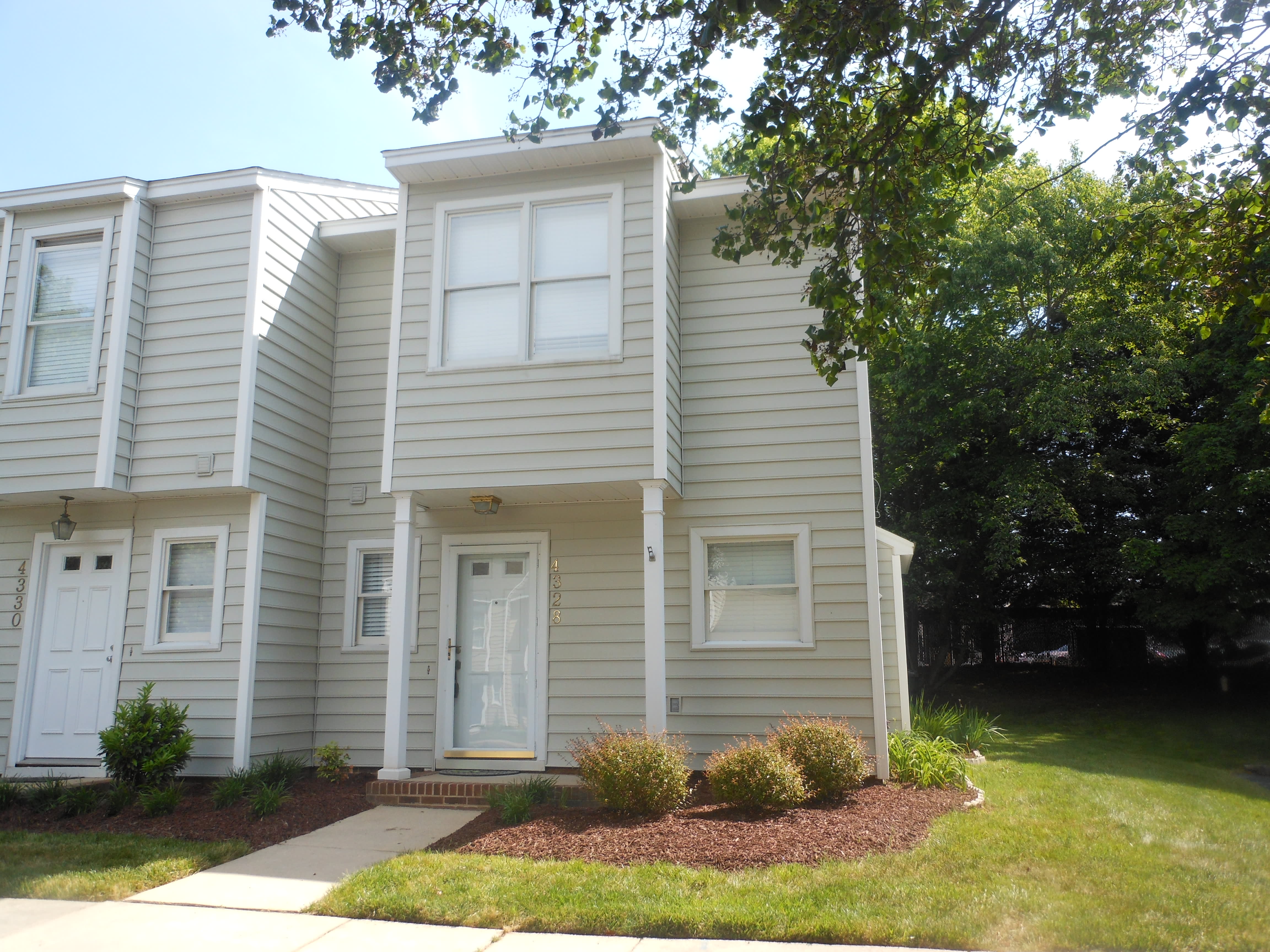 4328 Bona Ct – photo 2