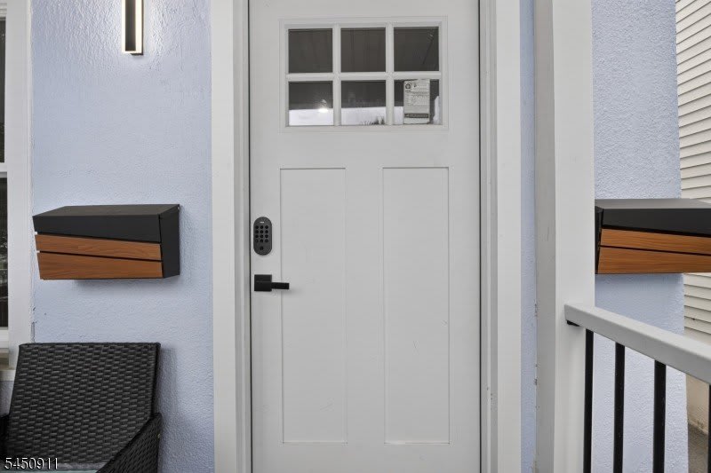 24 Dean St – photo 3