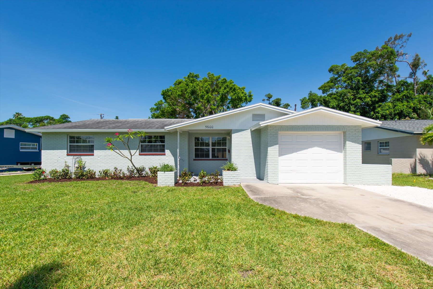 5600 Bayou Grande Boulevard Northeast – photo 2