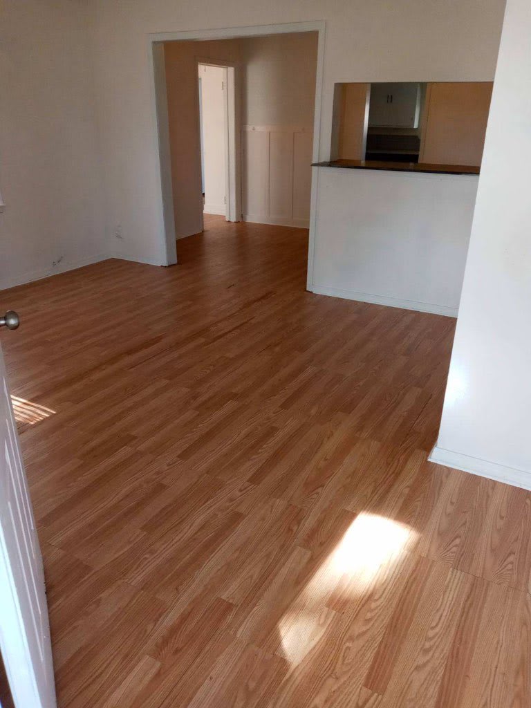 114 S Cherry – photo 2