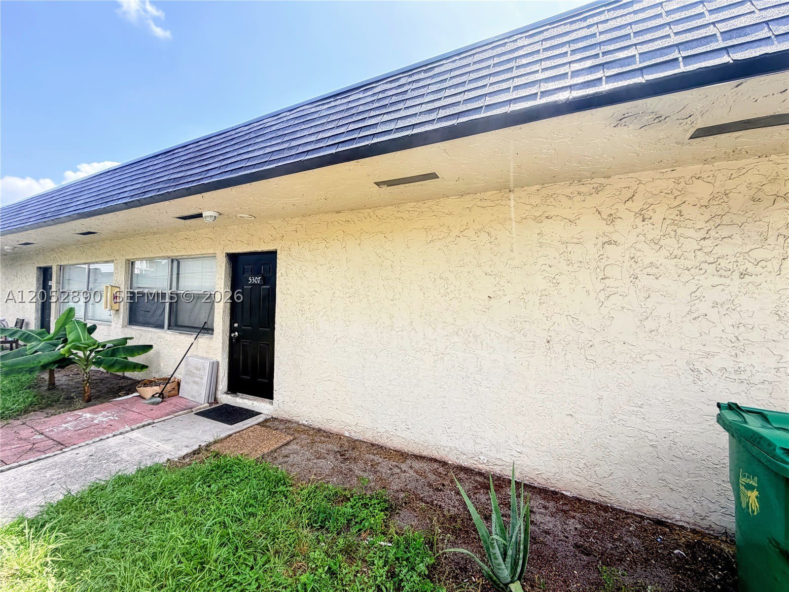 5307 NW 23rd St – photo 3