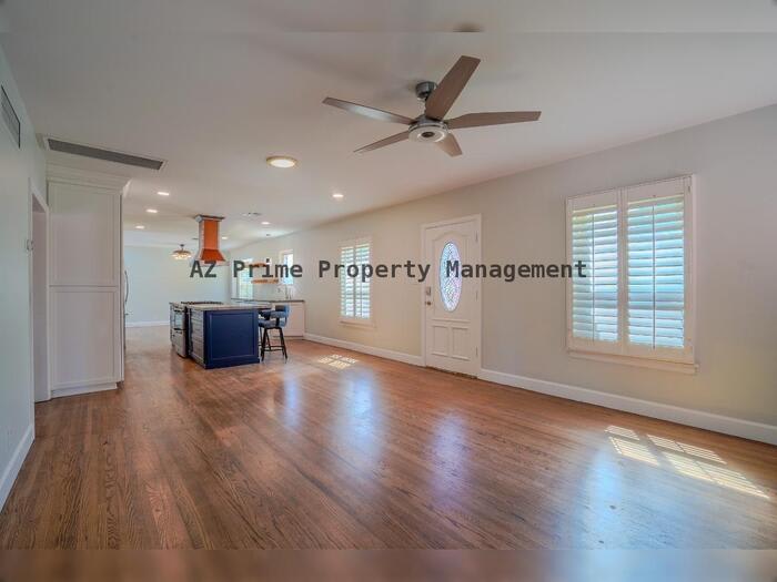 6521 North 11th Avenue – photo 5