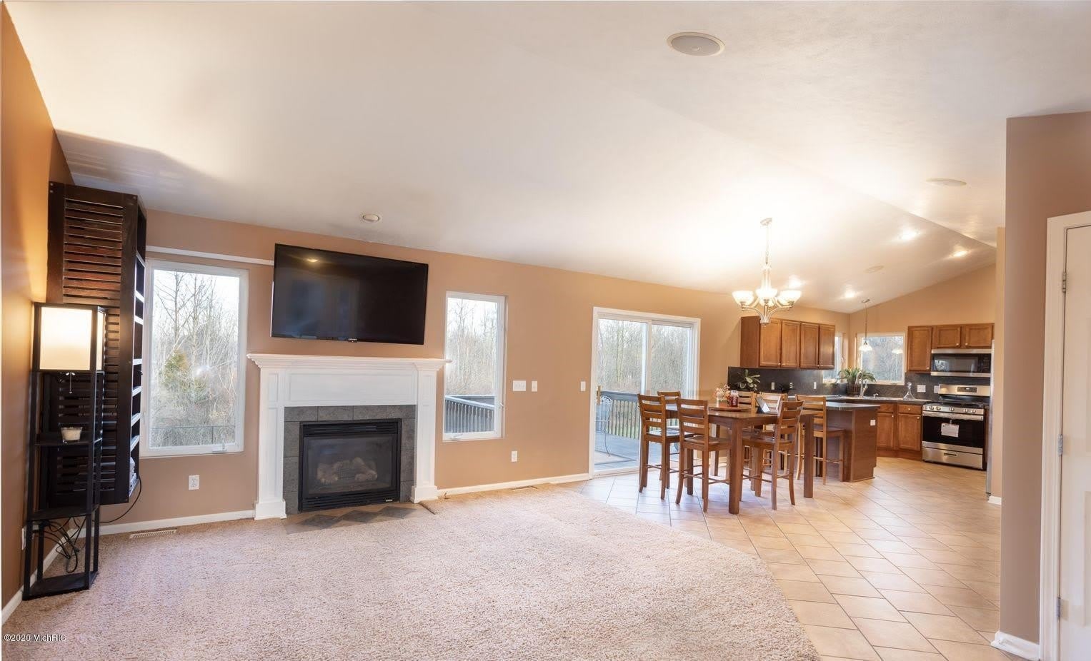 7058 SHADY KNOLL DRIVE SE – photo 5