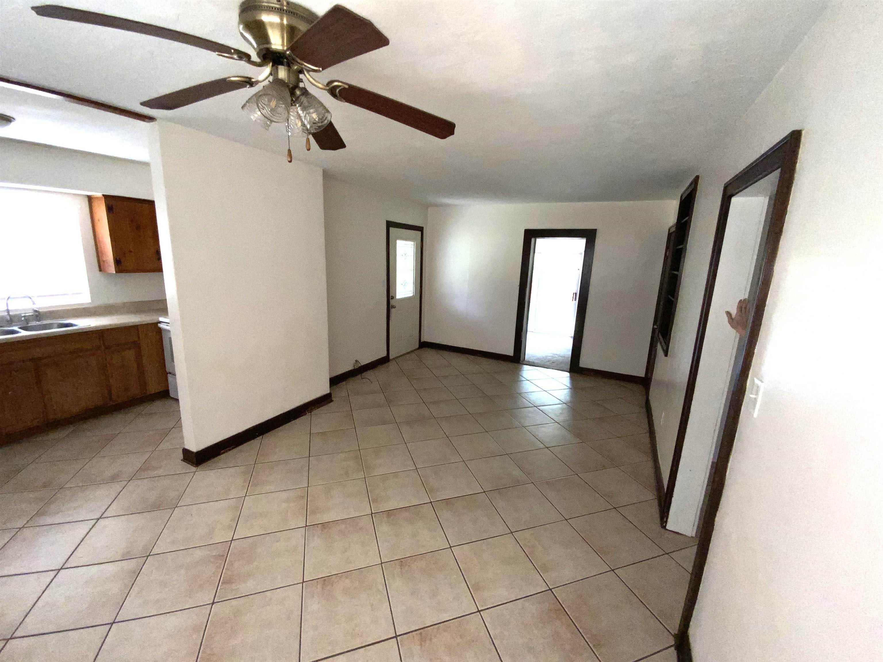 2408 Gillis Street – photo 4