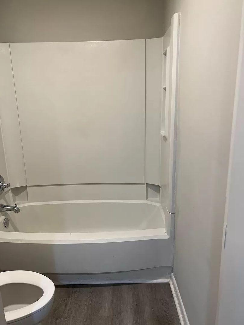Room In 2 Bedroom Condo At Sharon Chase Dr – photo 3