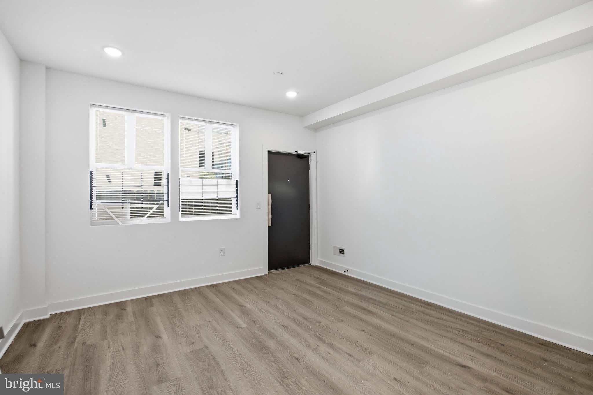 2126 N PERCY Street – photo 5