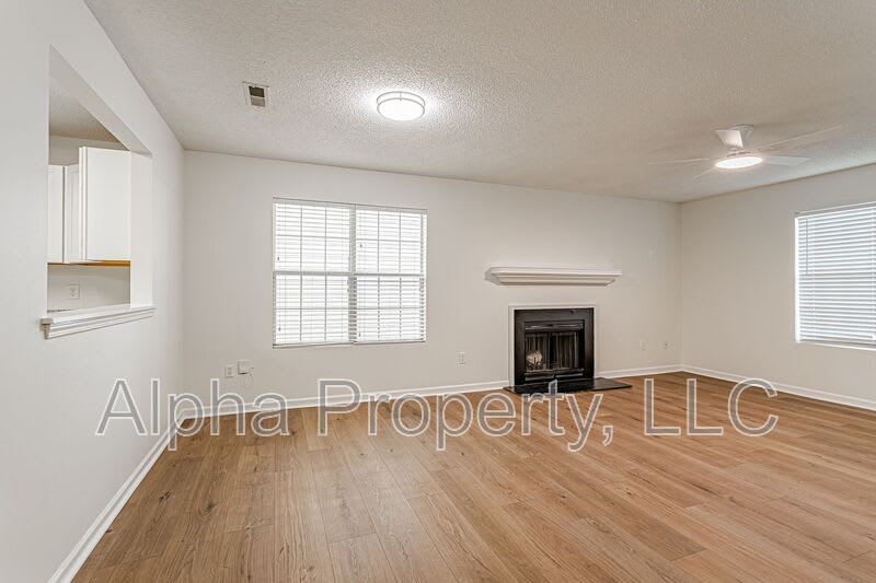 107 Hammett Grove Ln – photo 5