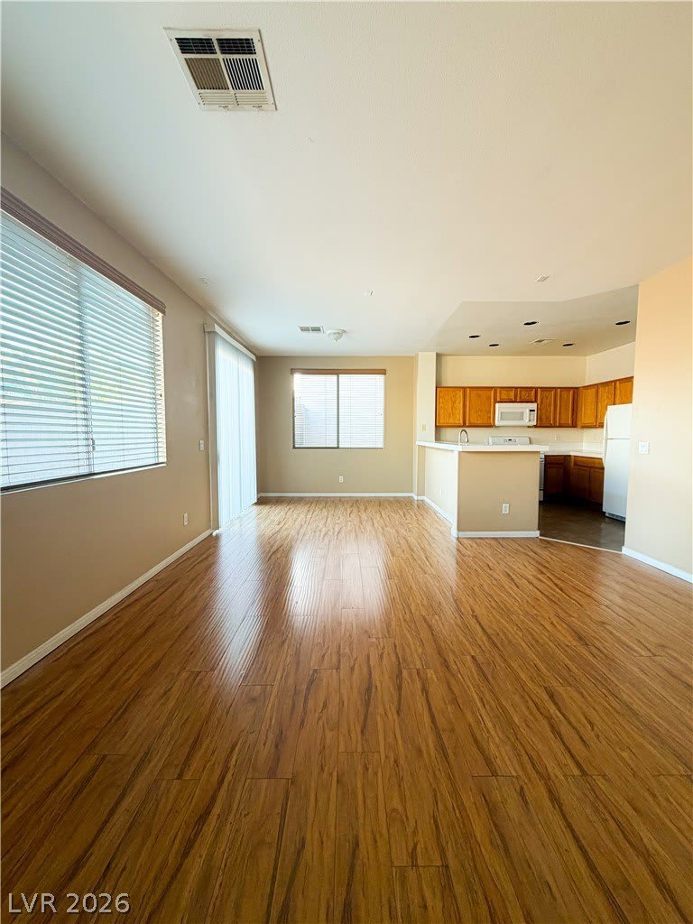 7637 Pioneer Ranch Avenue – photo 2