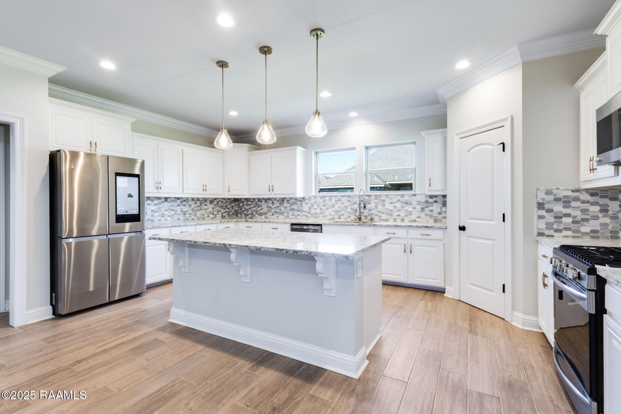 219 Finnegan Way – photo 2