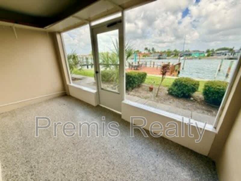 333 Island Way – photo 4