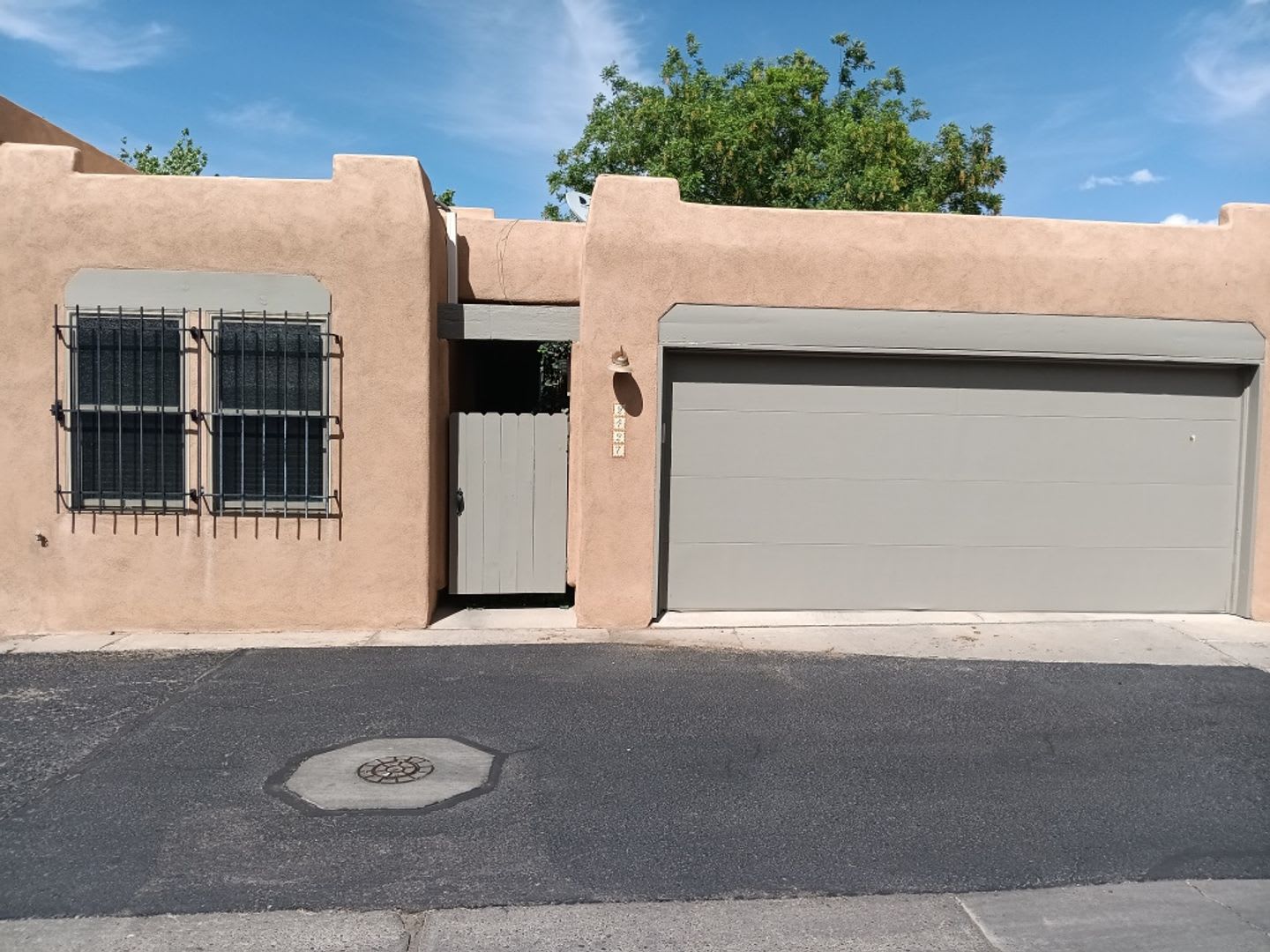 2 Bedroom, 2 Bathroom Home! Schedule a Showing Today! – photo 1