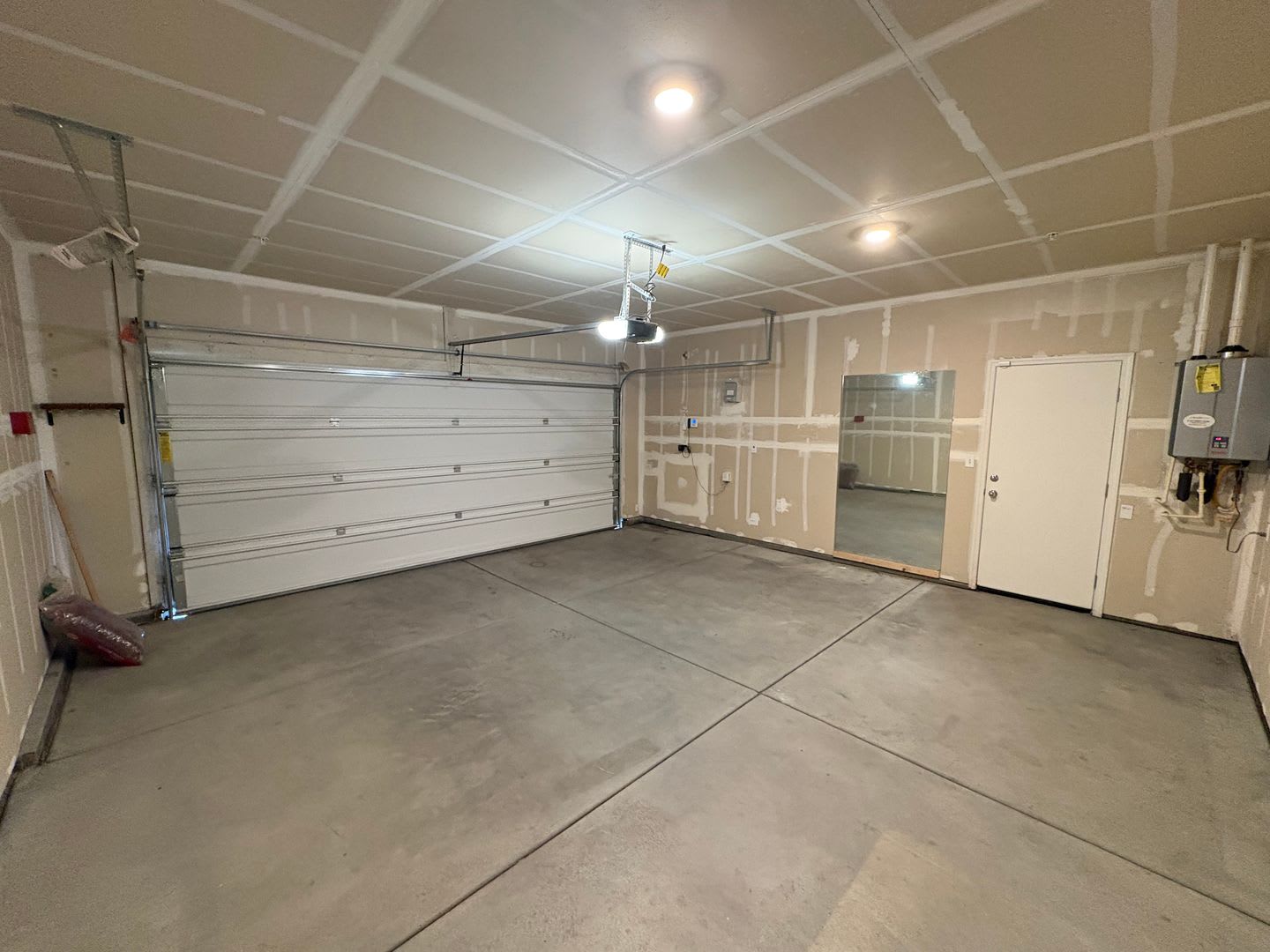 SE Visalia Home Available Now! – photo 3