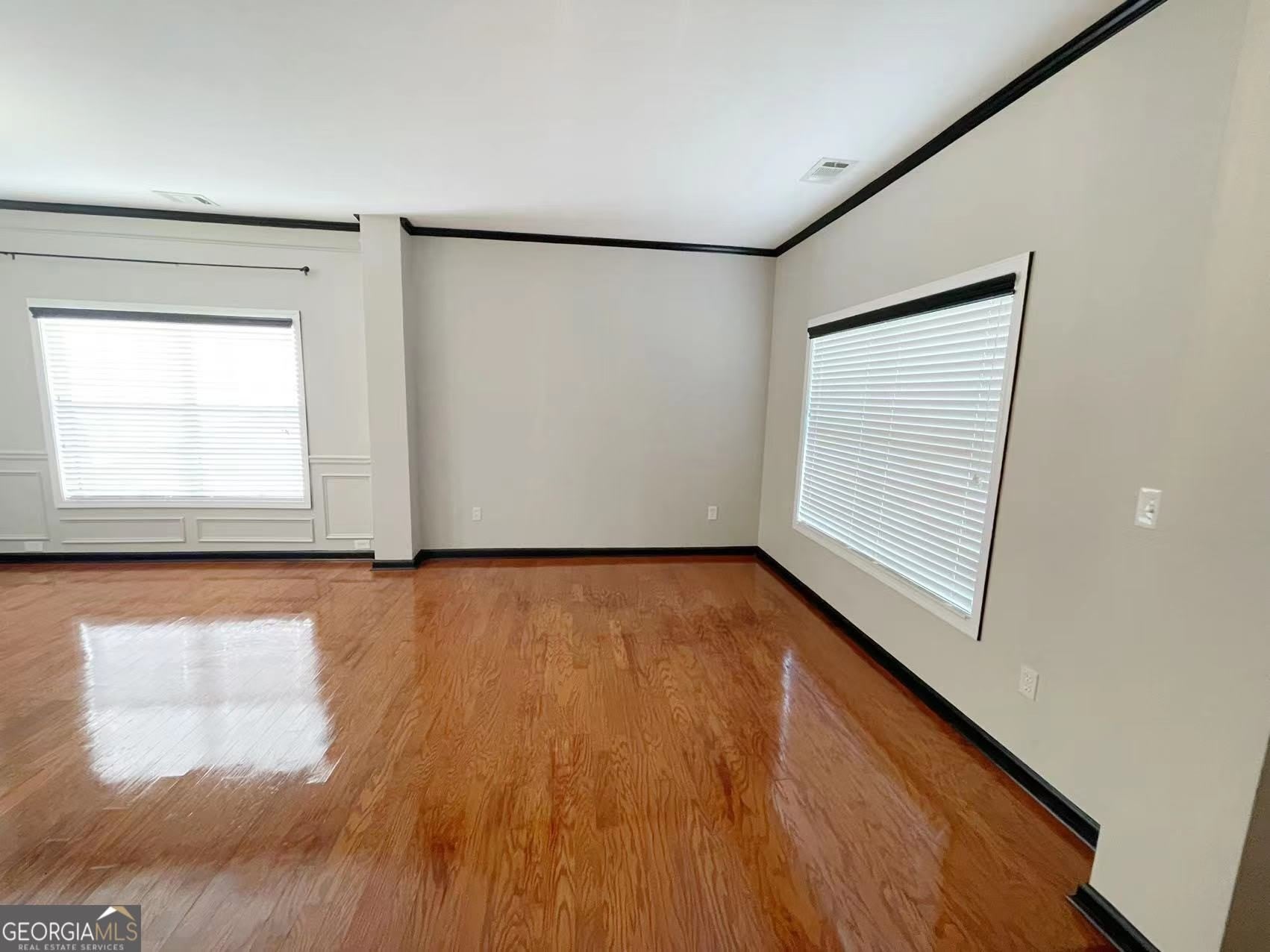 401 Norton Crossing – photo 2