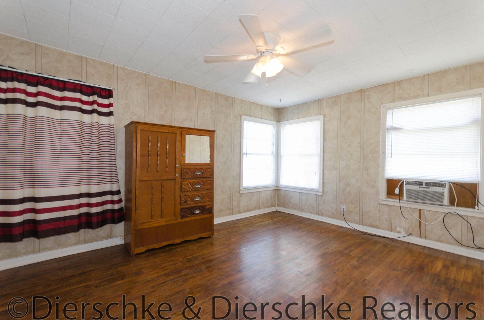 Cute, affordable 2 bedroom 1 bath house COMING SOON! – photo 4
