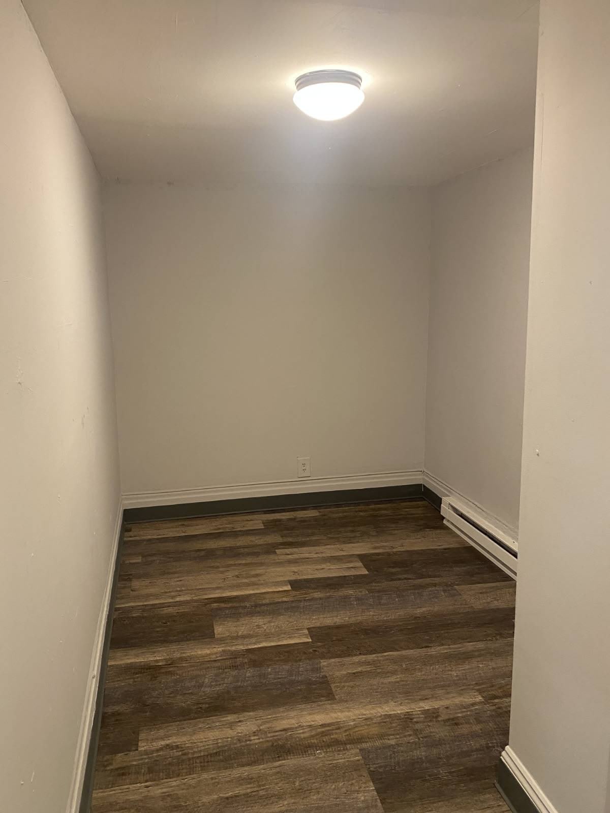 516 4th St – photo 5