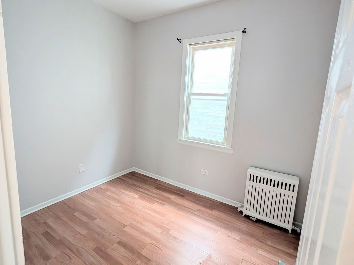 8125 S Escanaba Avenue – photo 3