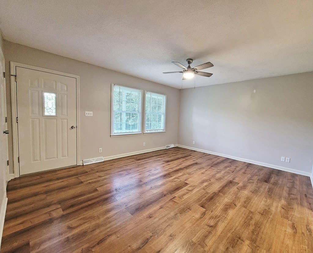 8600 Reedy Creek Road – photo 2