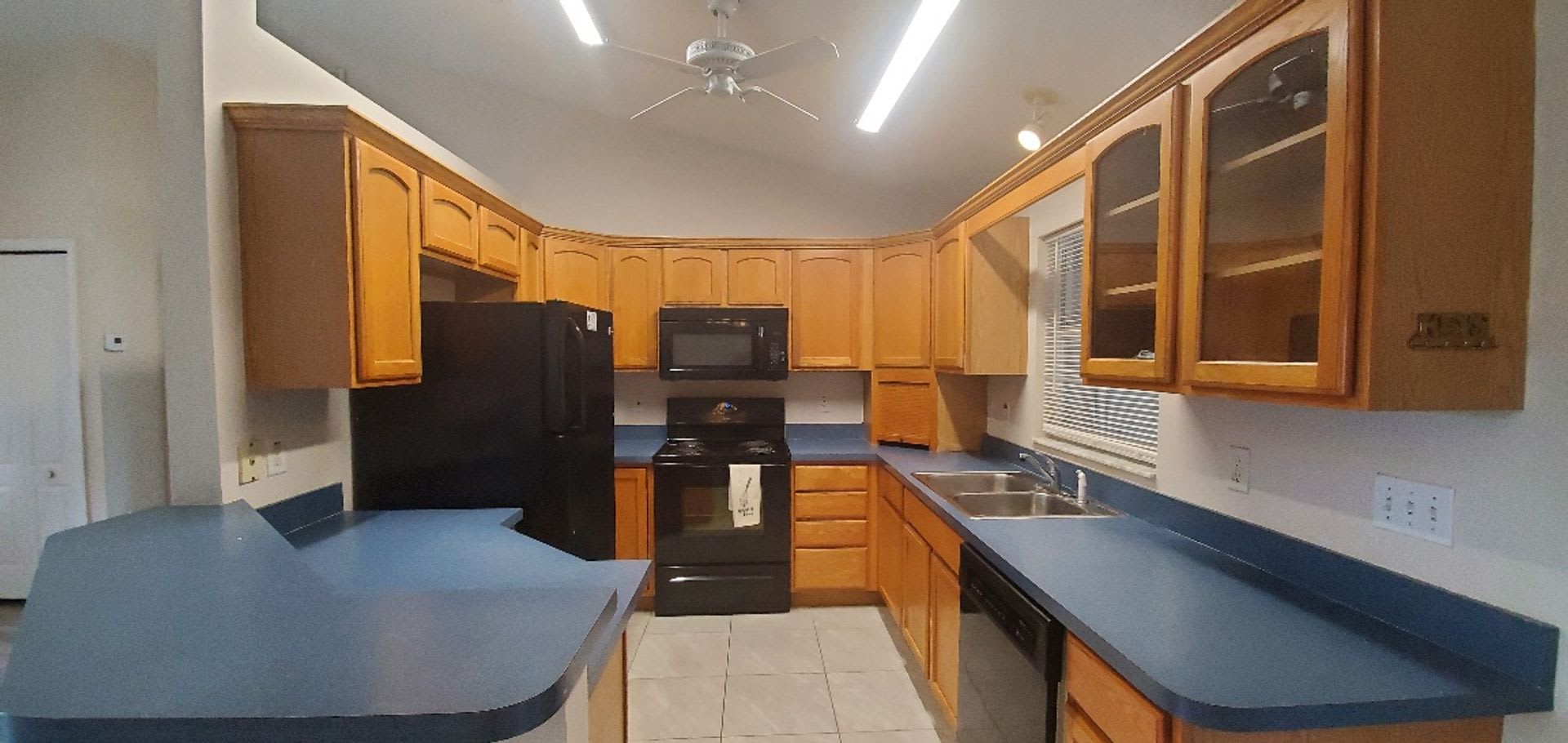 3-Bedroom, 2-Bathroom Home in Kissimmee – photo 5