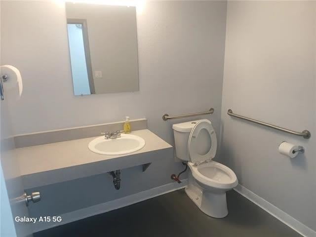 500 MARINERS PLAZA Drive – photo 5