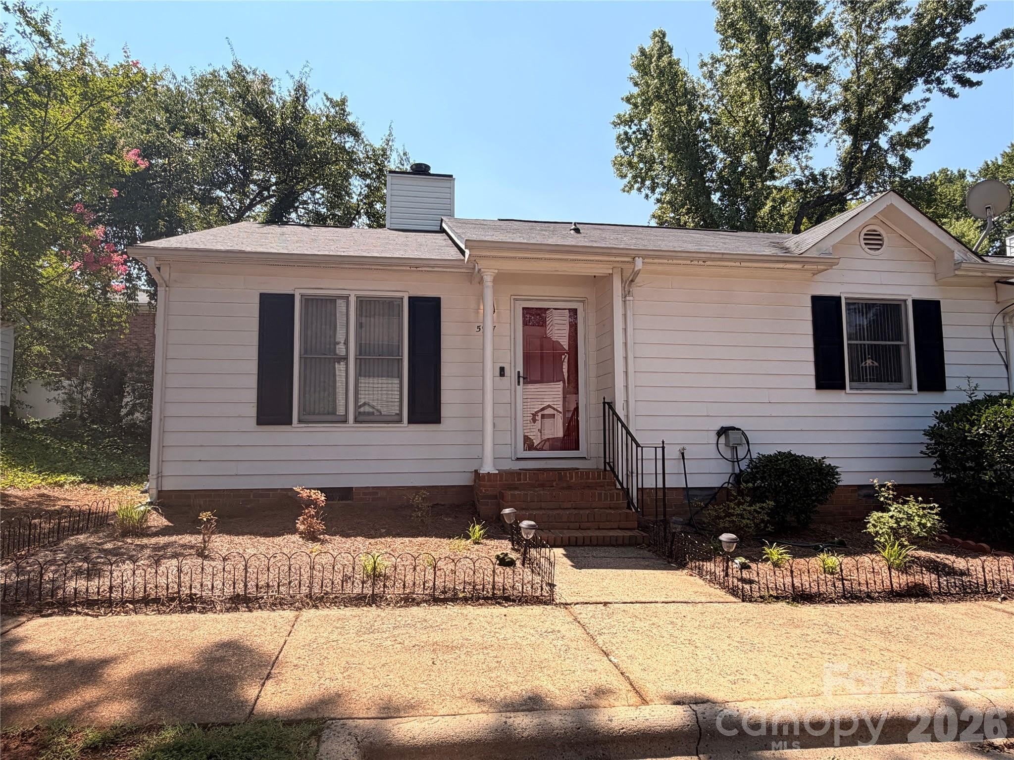 5917 Crape Myrtle Lane – photo 2