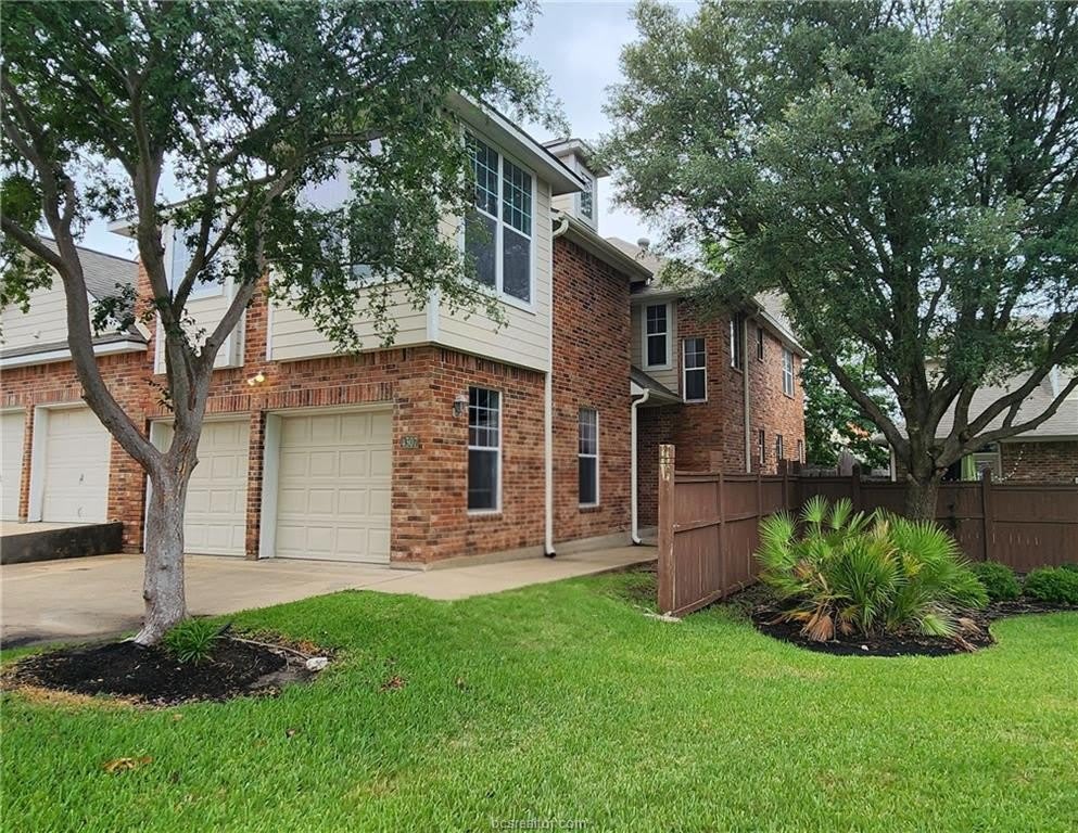 4307 Spring Hill Drive – photo 1