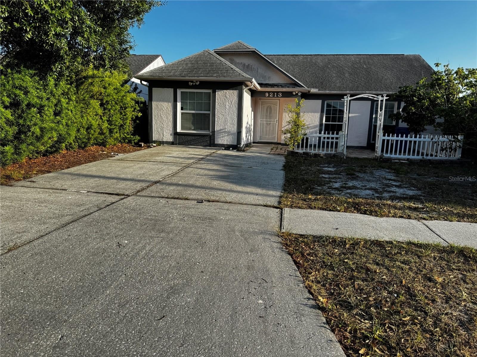 9213 CAMINO VILLA Boulevard – photo 1