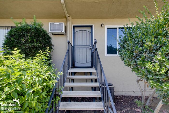 12027 Royal Road – photo 3