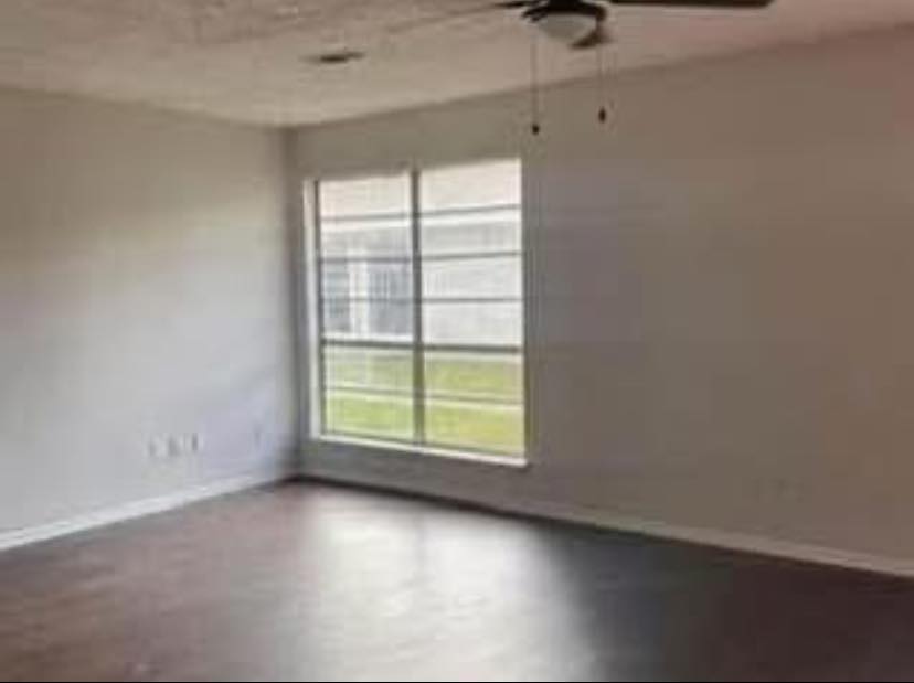 606 Yvonne St, Unit B – photo 4