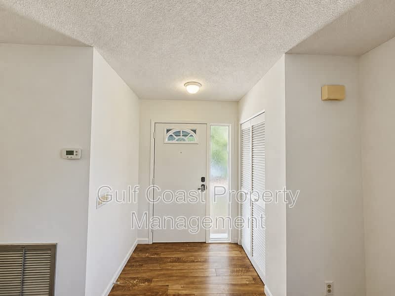 5808 Garden Lakes Drive – photo 2