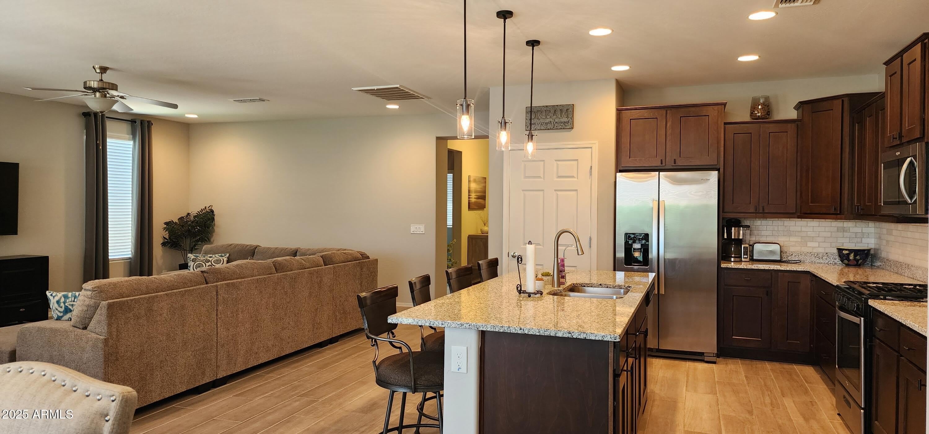 18903 N 261ST Drive – photo 4