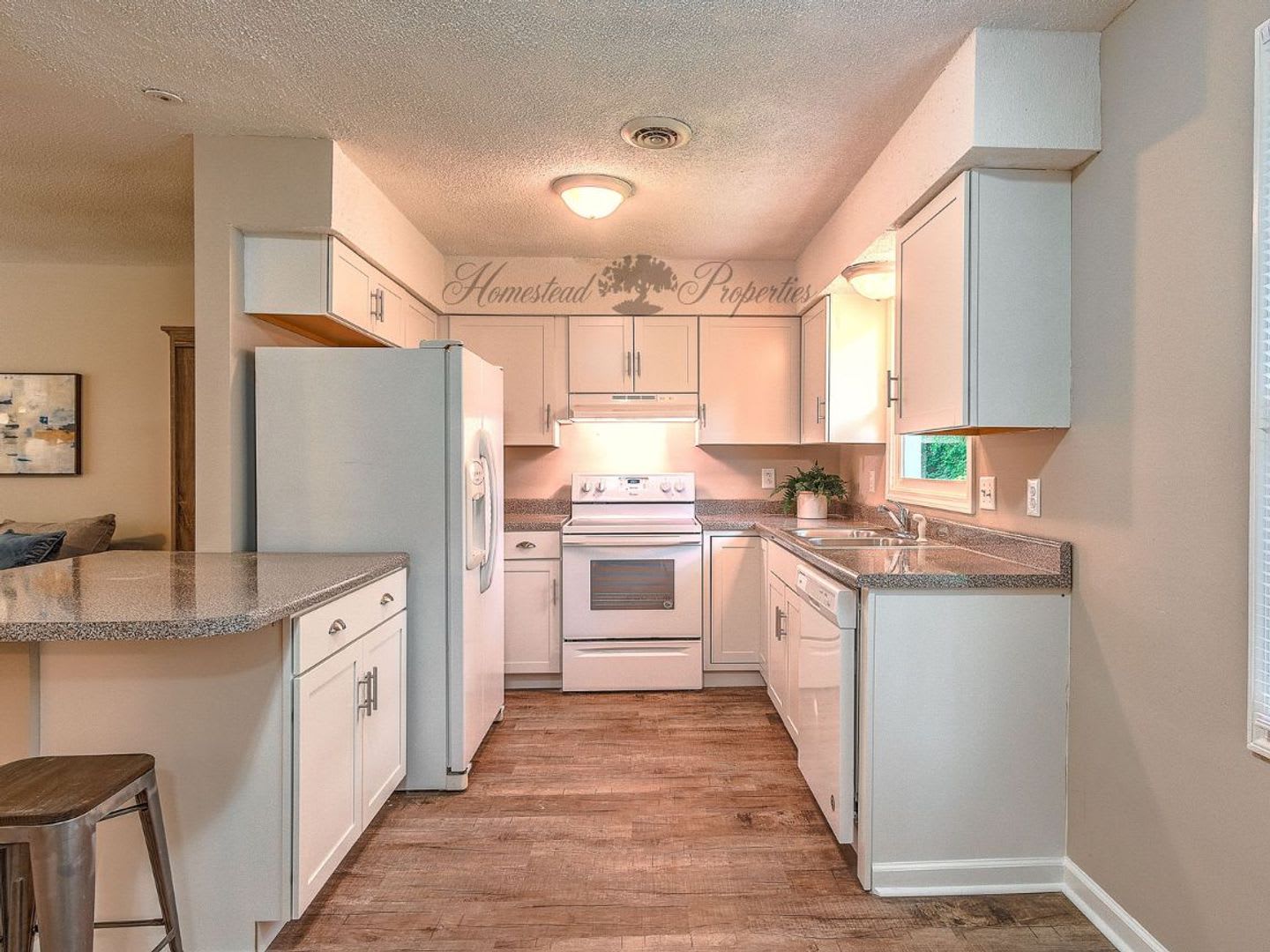 Move In Specials Renovated 3 Bedroom 1 5 Bath Apartment On Greenbriar Circle Johnson City Tn – photo 5