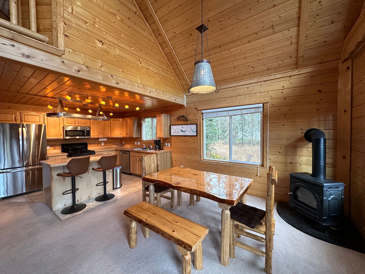 SEASONAL FURNISHED HOME! – photo 2